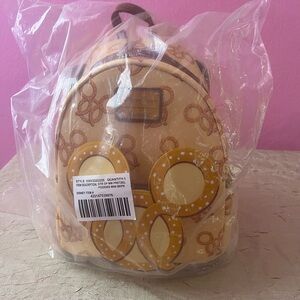 🥨 Disney Loungefly Pretzel Mini Backpack – RARE • DISCONTINUED • NWT 🥨